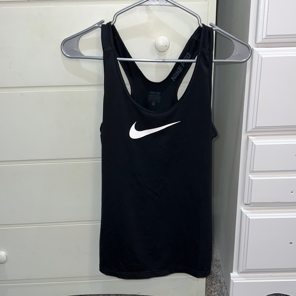 Womens medium Nike Pro tank top